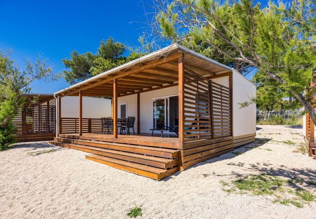 Mobile home in Šibenik - Resort Deluxe Mobile Home (6+1) Beachfront 2 Mobile home in Šibenik - Resort Deluxe Mobile Home (6+1) Beachfront 2