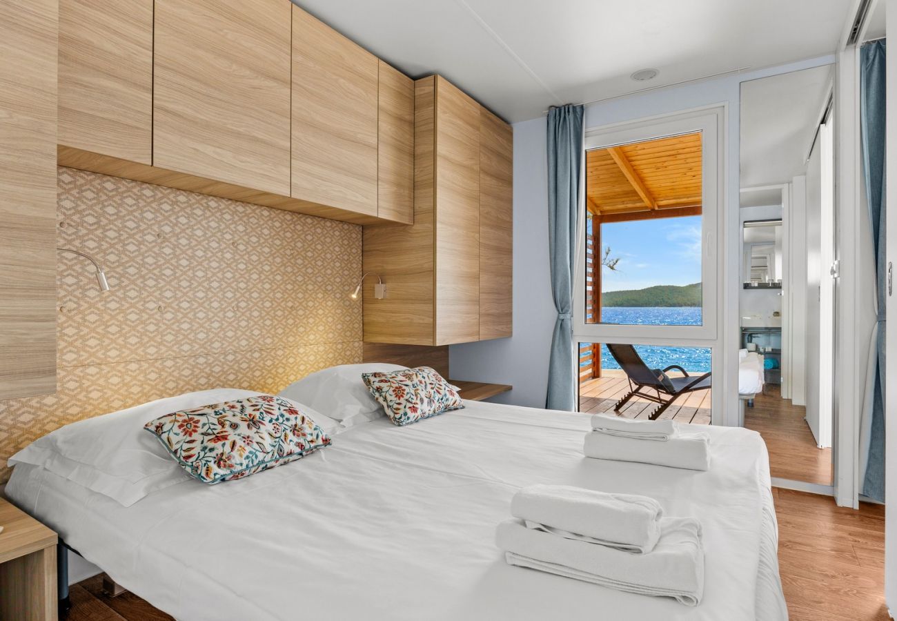 Mobile home in Šibenik - Resort Deluxe Mobile Home (6+1) Beachfront 2