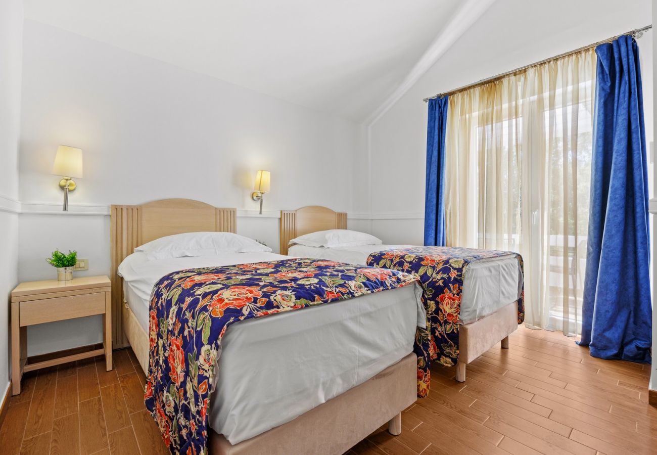 Apartment in Šibenik - Resort Apartment A3 (4+3) 2