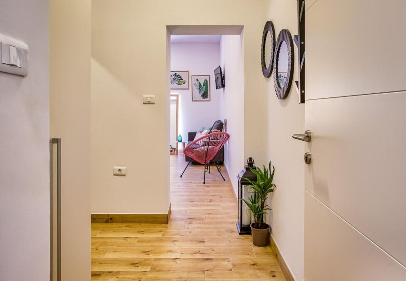 Studio in Pula - Studio A - Amphitheater Garden Apartments
