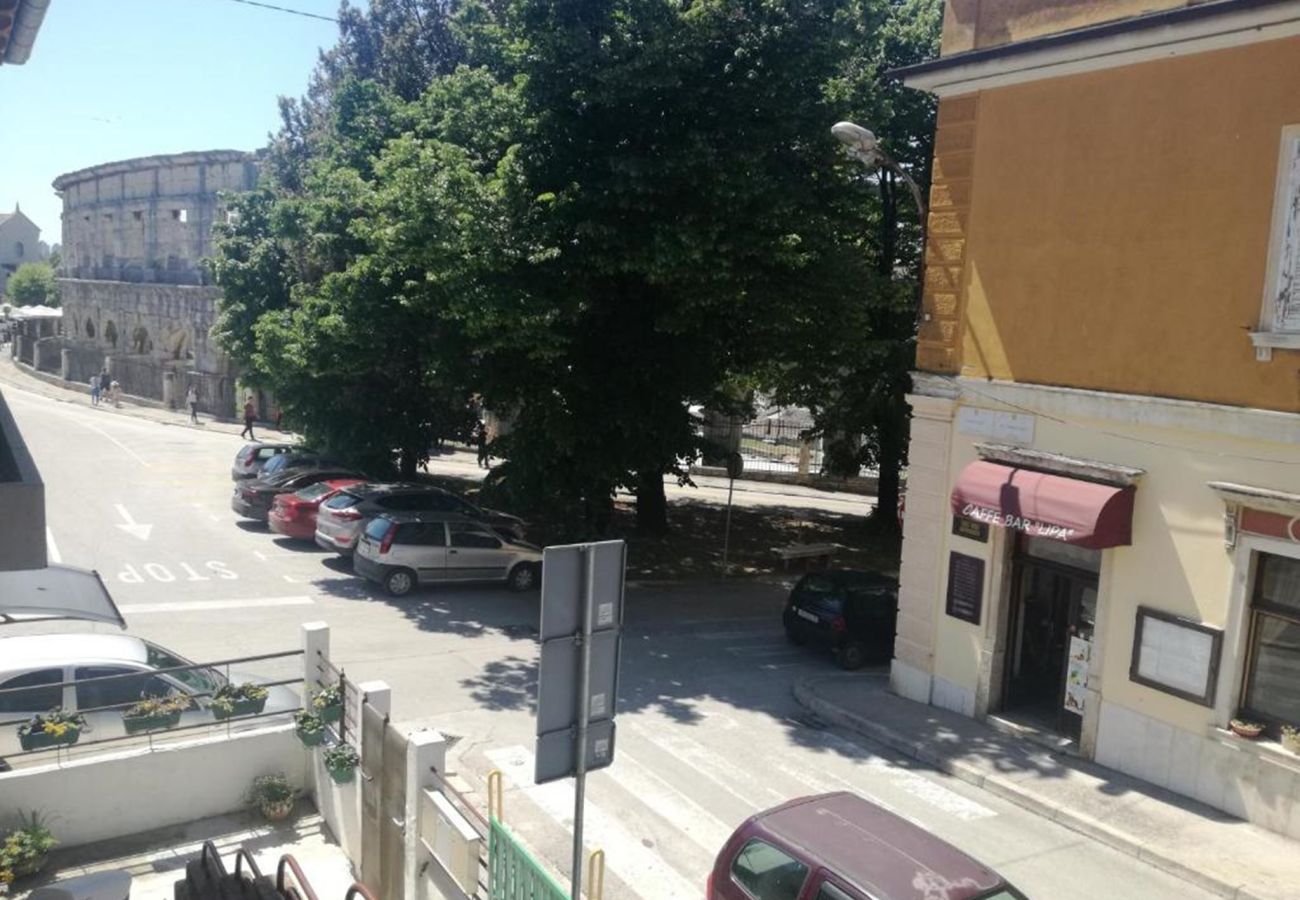 Studio in Pula - Studio C - Amphitheater Garden Apartments