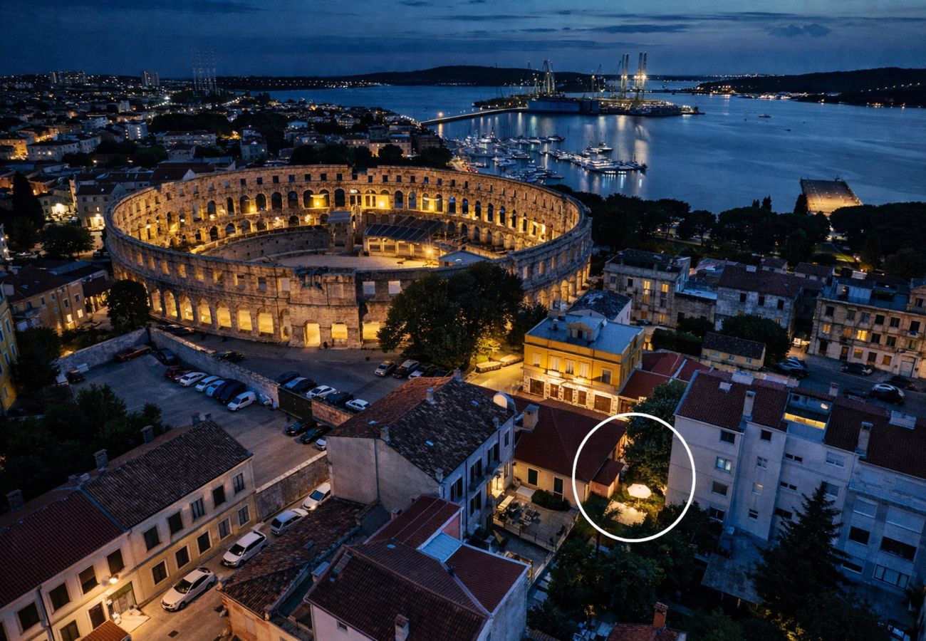 Studio in Pula - Pula City Center Amphitheater Studio C