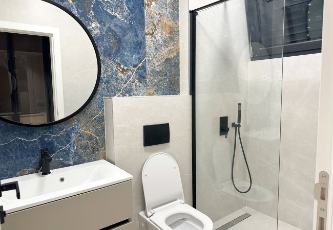 Apartment in Zadar - Beautiful apartment right by the sea with a view Apartment in Zadar - Beautiful apartment right by the sea with a view