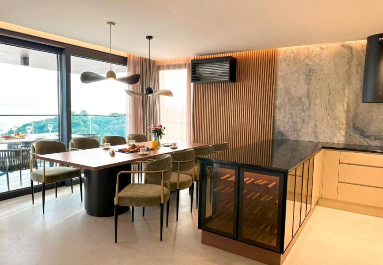 Apartment in Zadar - Beautiful apartment right by the sea with a view