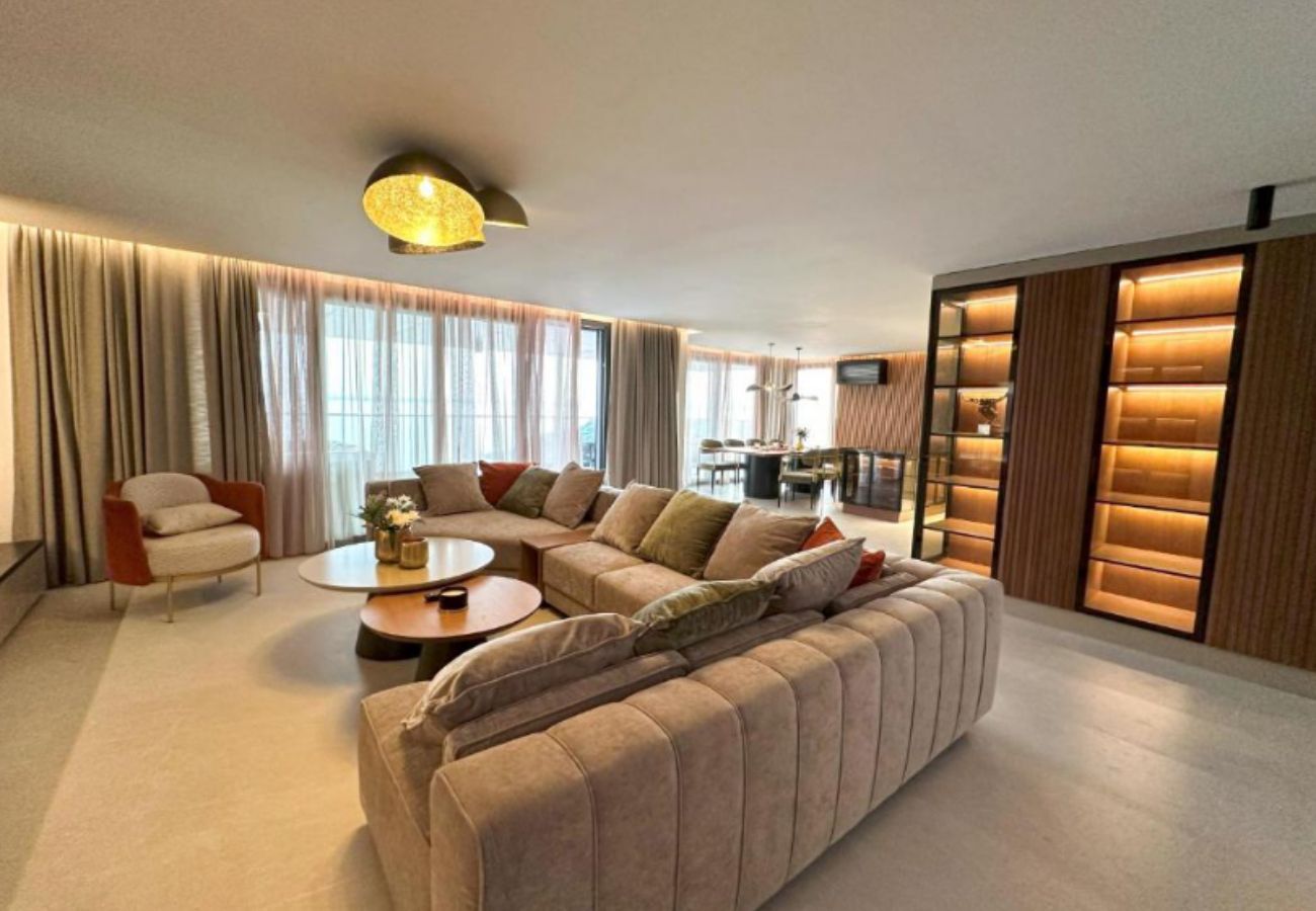Apartment in Zadar - Beautiful apartment right by the sea with a view