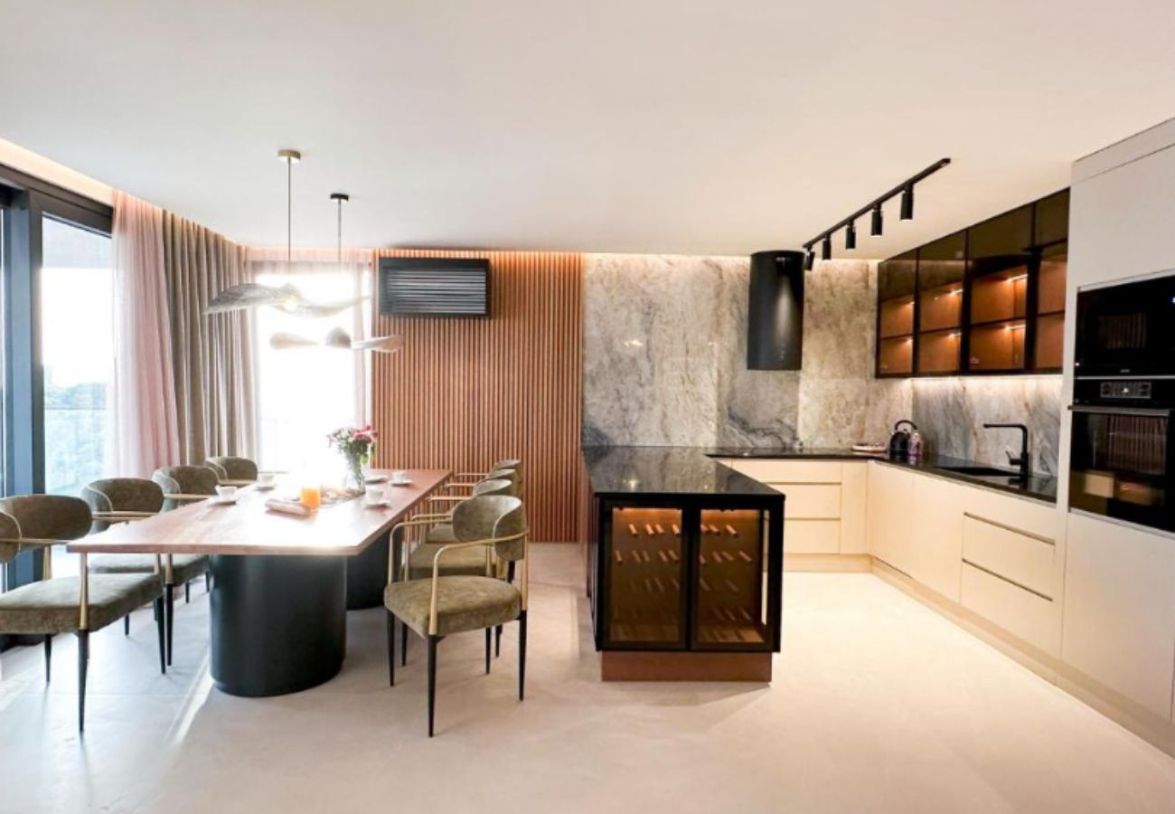 Apartment in Zadar - Beautiful apartment right by the sea with a view