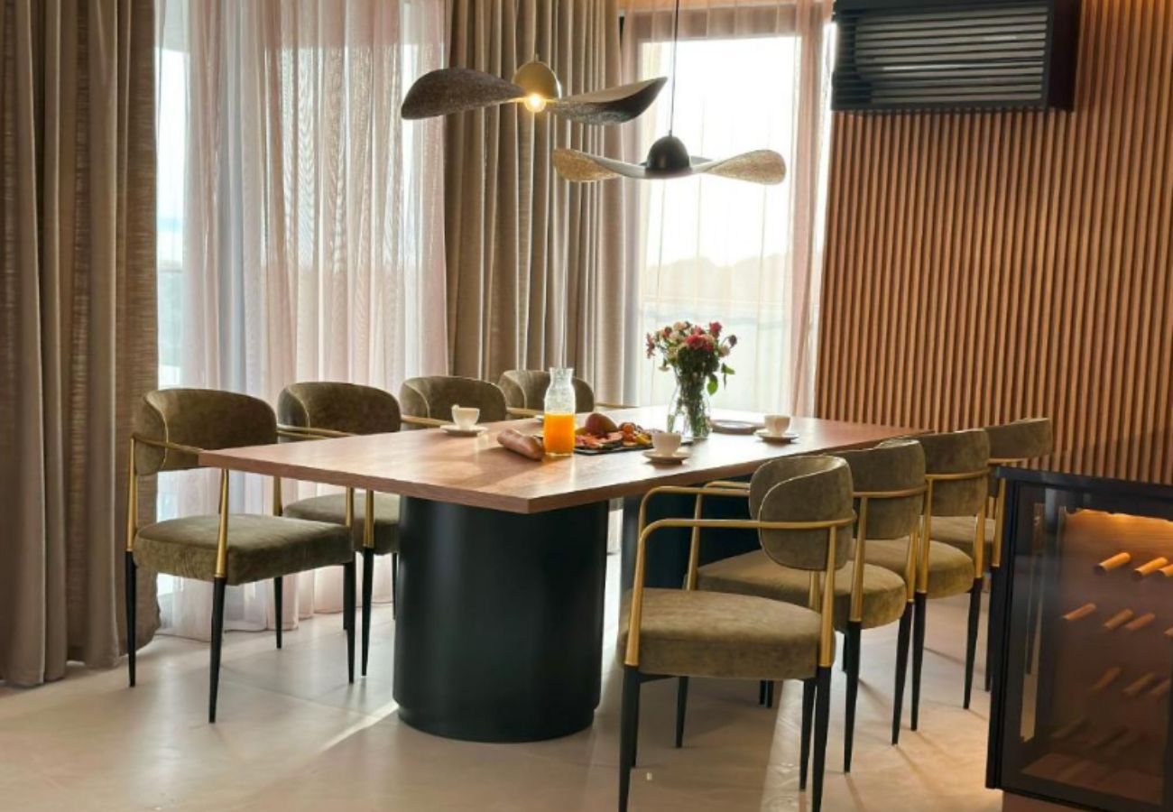 Apartment in Zadar - Beautiful apartment right by the sea with a view