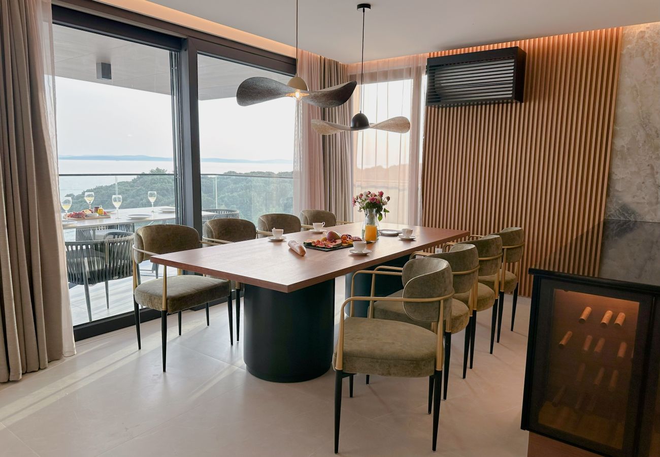 Apartment in Zadar - Beautiful apartment right by the sea with a view