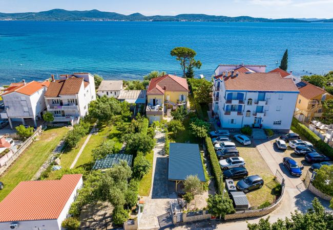Apartment in Sukošan - Beach Apartment Villa Carmen Apartment in Sukošan - Beach Apartment Villa Carmen