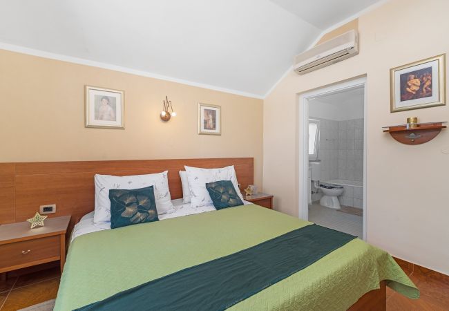 Apartment in Sukošan - Beach Apartments Villa Kaya - Apartment Lavanda Apartment in Sukošan - Beach Apartments Villa Kaya - Apartment Lavanda