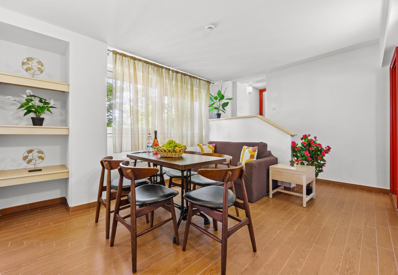 Apartment in Šibenik - Family Resort Apartment A3