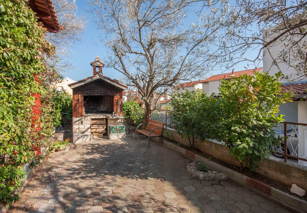 Apartment in Šibenik-Brodarica - Cozy Brodarica Apartment A1