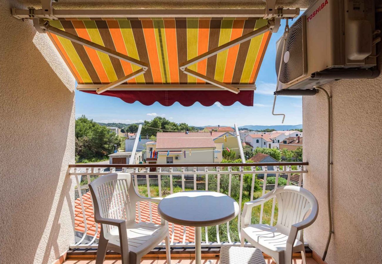 Apartment in Šibenik-Brodarica - Cozy Brodarica Apartment A1