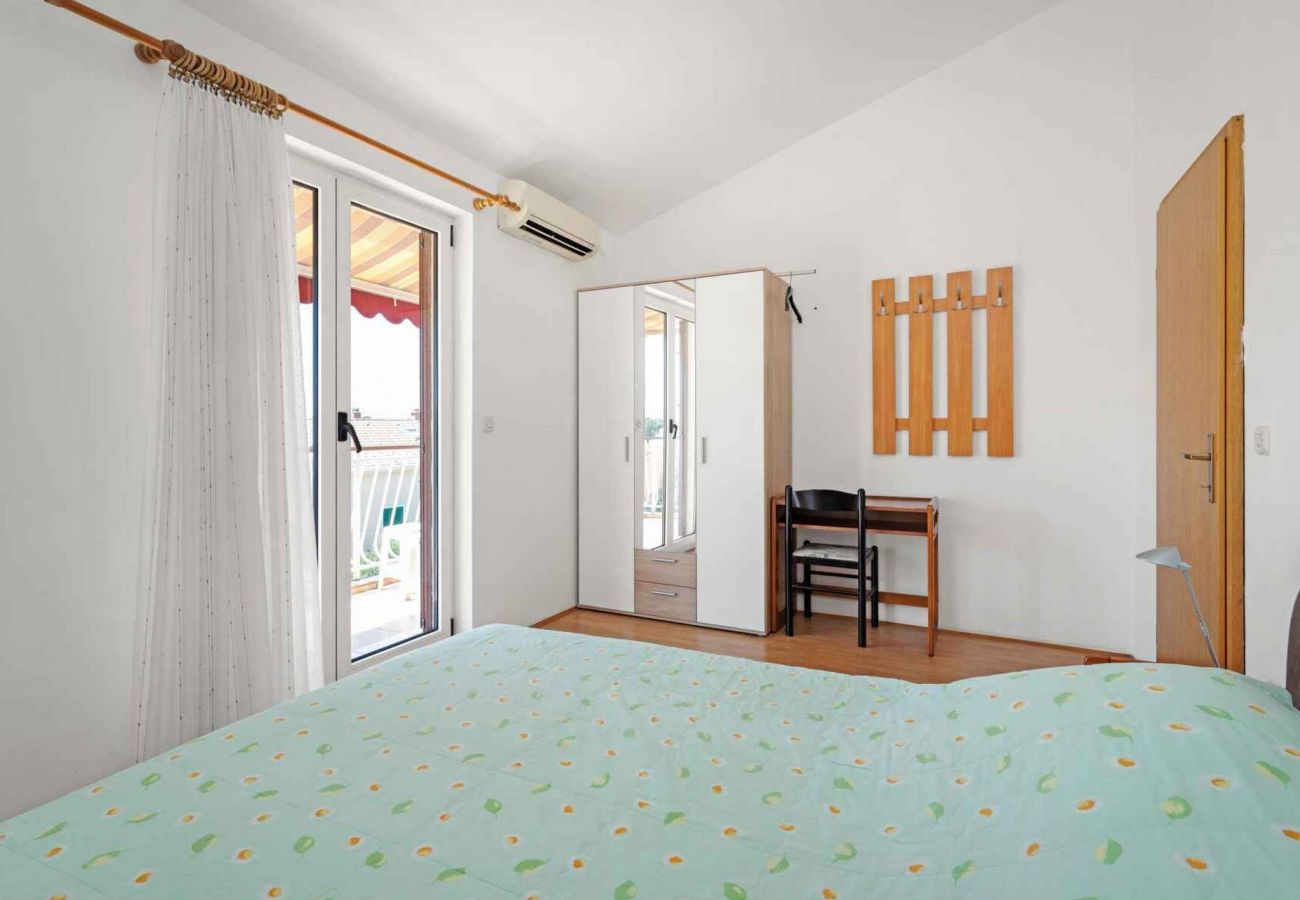 Apartment in Šibenik-Brodarica - Sea view Brodarica Apartment A2