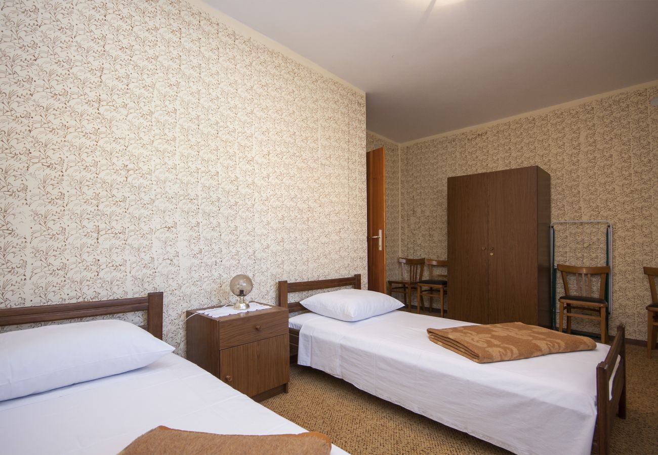 Apartment in Šibenik-Brodarica - FIve bedroom apartment Daniel