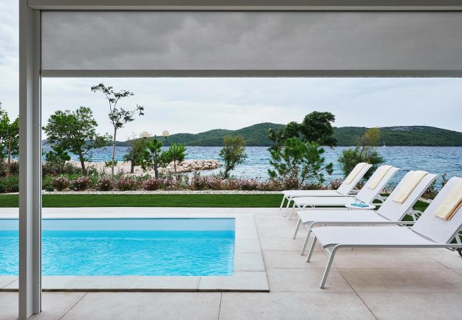 Villa in Šibenik - Mobile 3bedroom Beach Villa