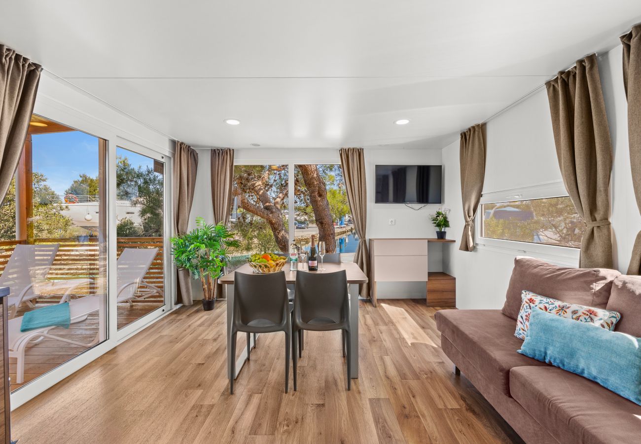 House in Šibenik - Luxury Resort Mobile Home (4+1)