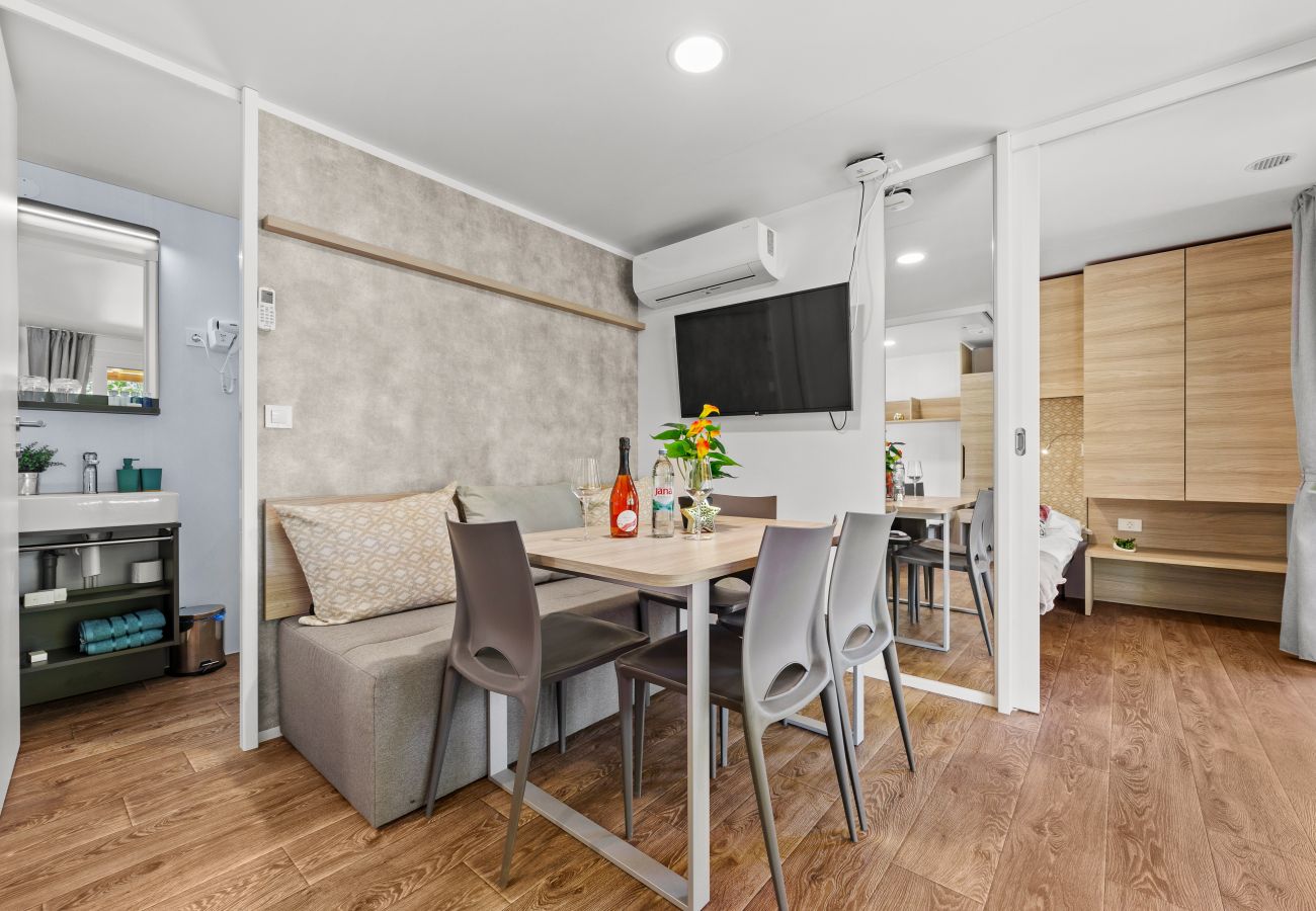 House in Šibenik - Luxury Resort Mobile Home (6+1)