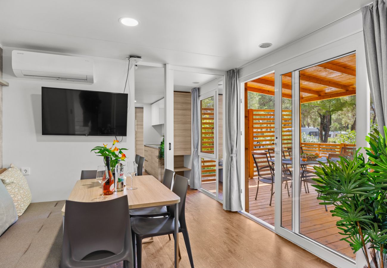 House in Šibenik - Luxury Resort Mobile Home (6+1)