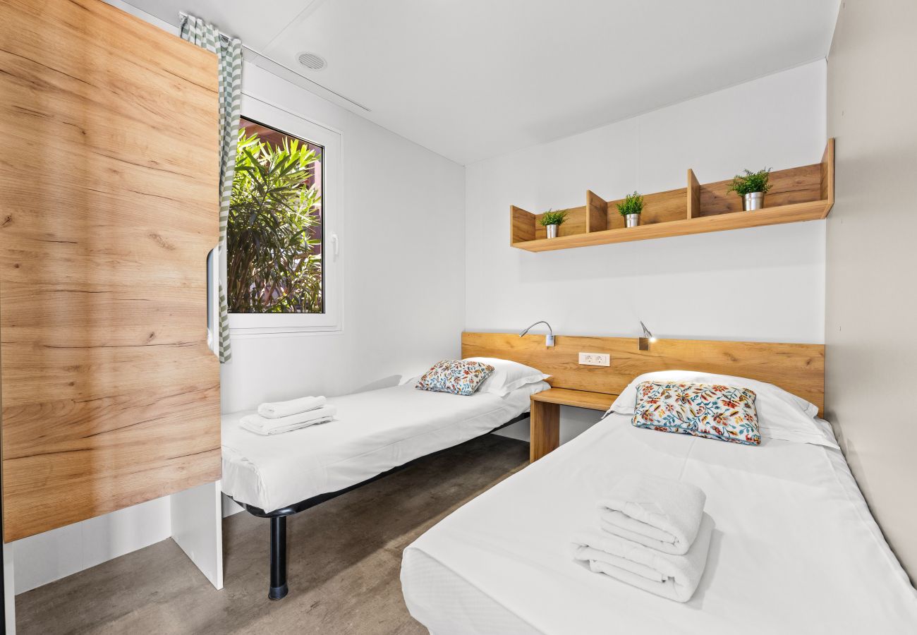 Terraced House in Šibenik - Premium Resort Mobile Home Beachfront