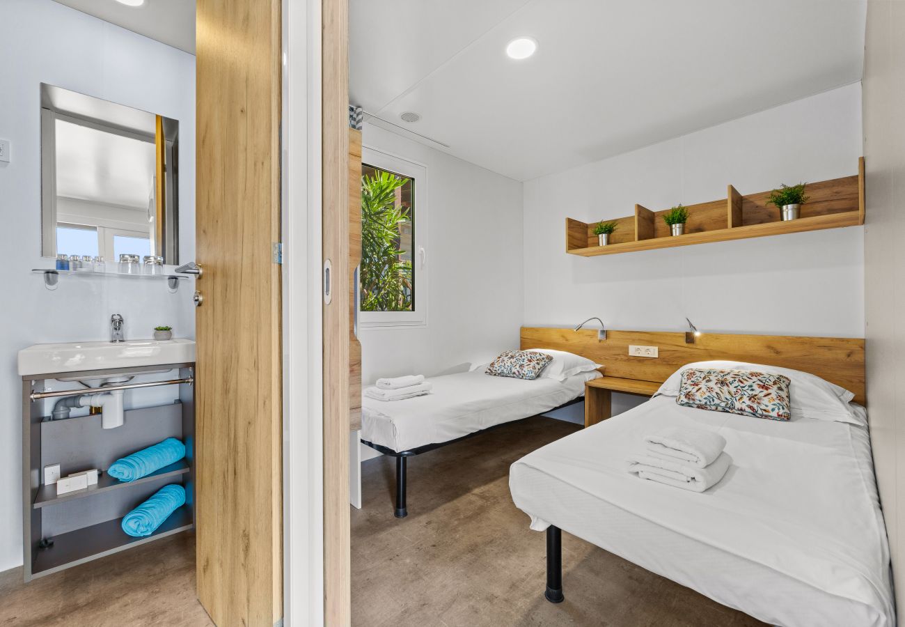 Terraced House in Šibenik - Premium Resort Mobile Home Beachfront