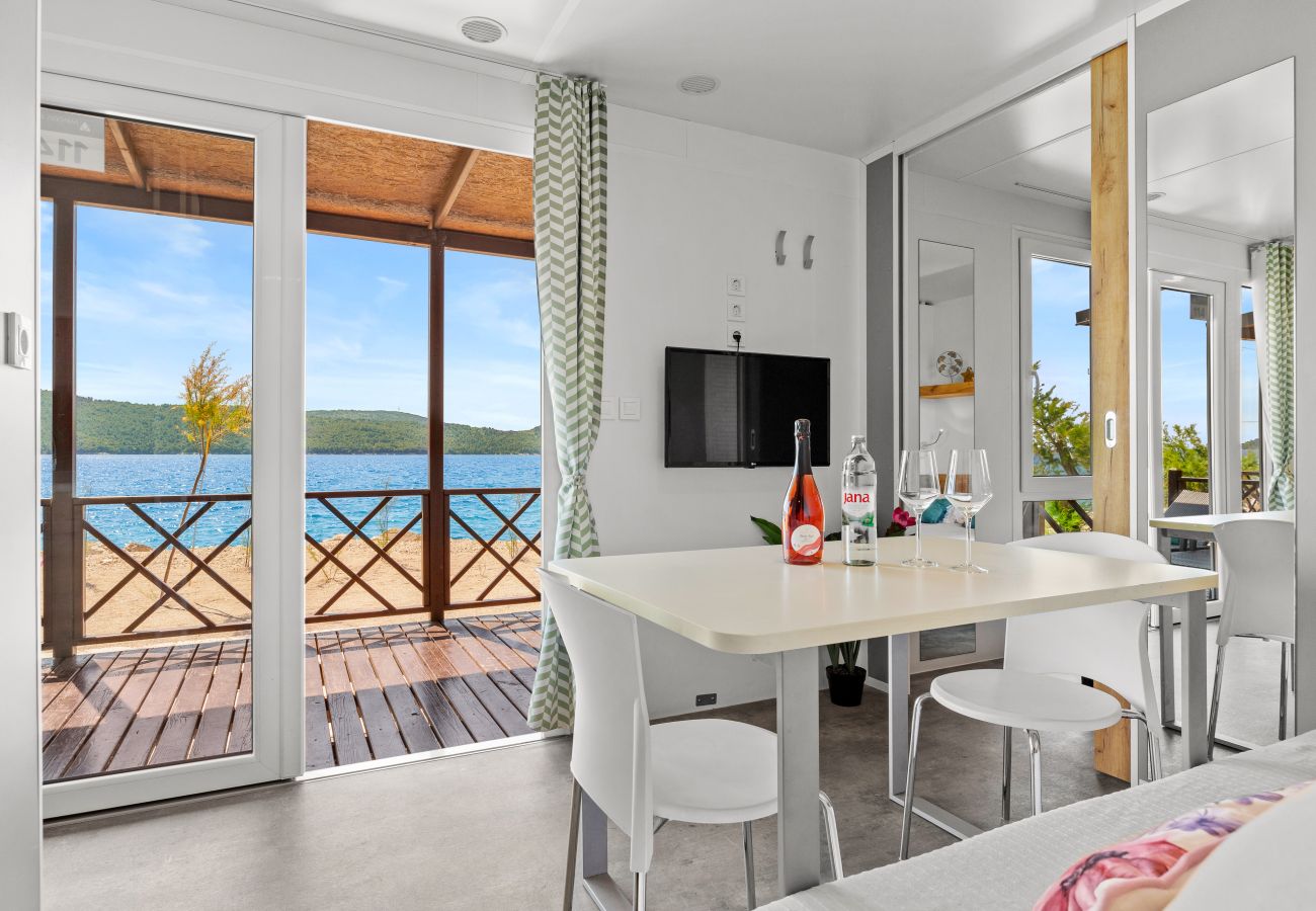 Terraced House in Šibenik - Premium Resort Mobile Home Beachfront