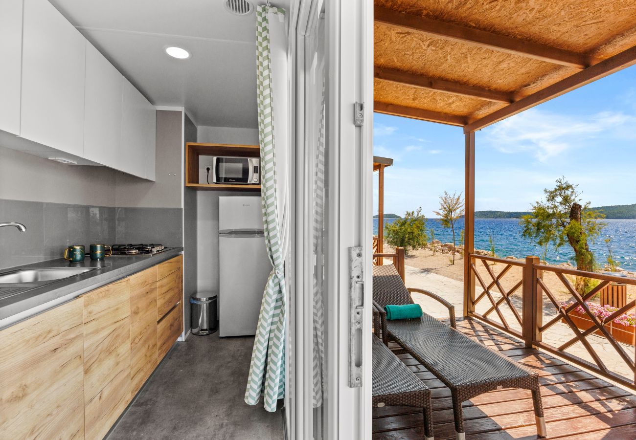 Terraced House in Šibenik - Premium Resort Mobile Home Beachfront