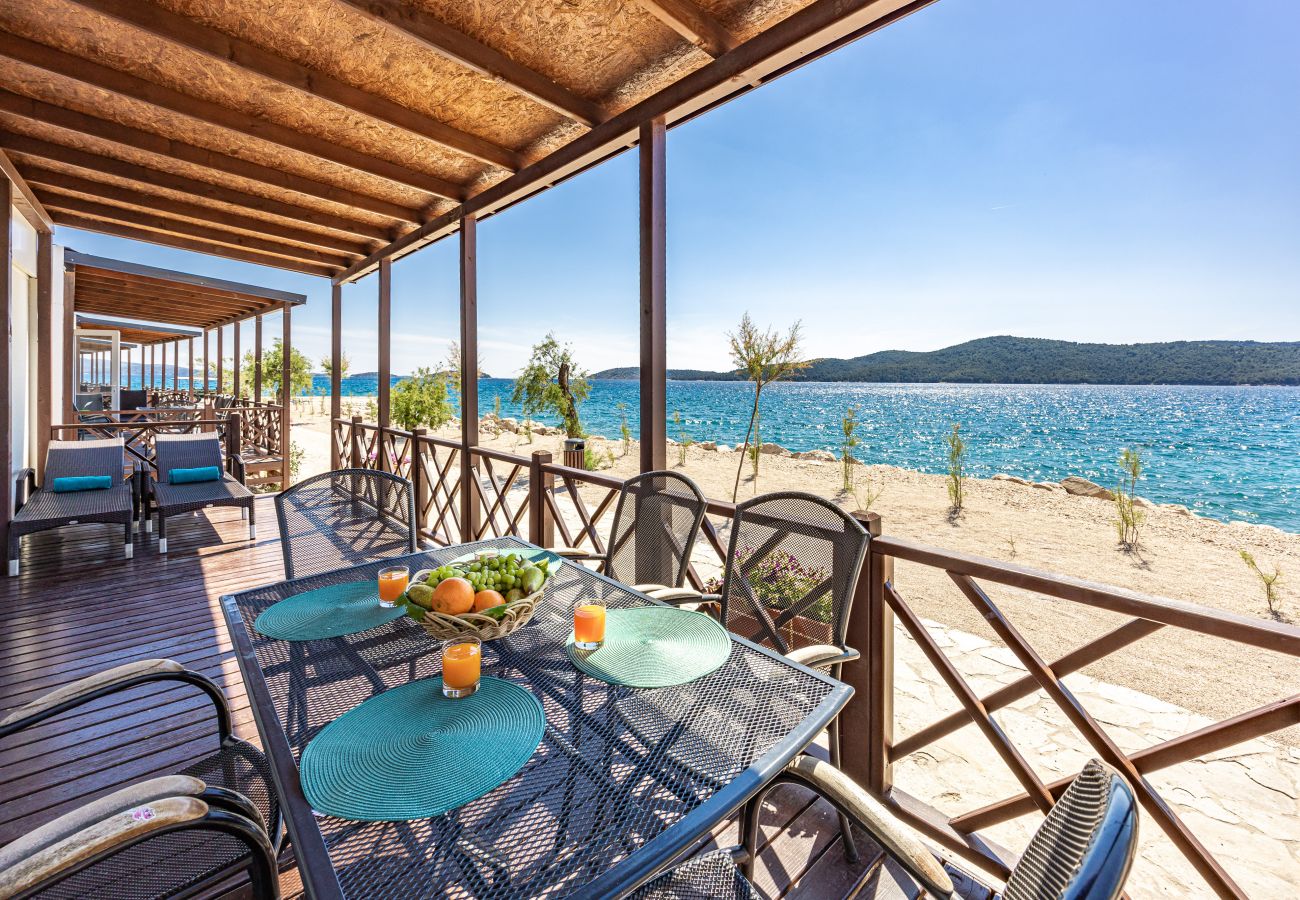 Terraced House in Šibenik - Premium Resort Mobile Home Beachfront