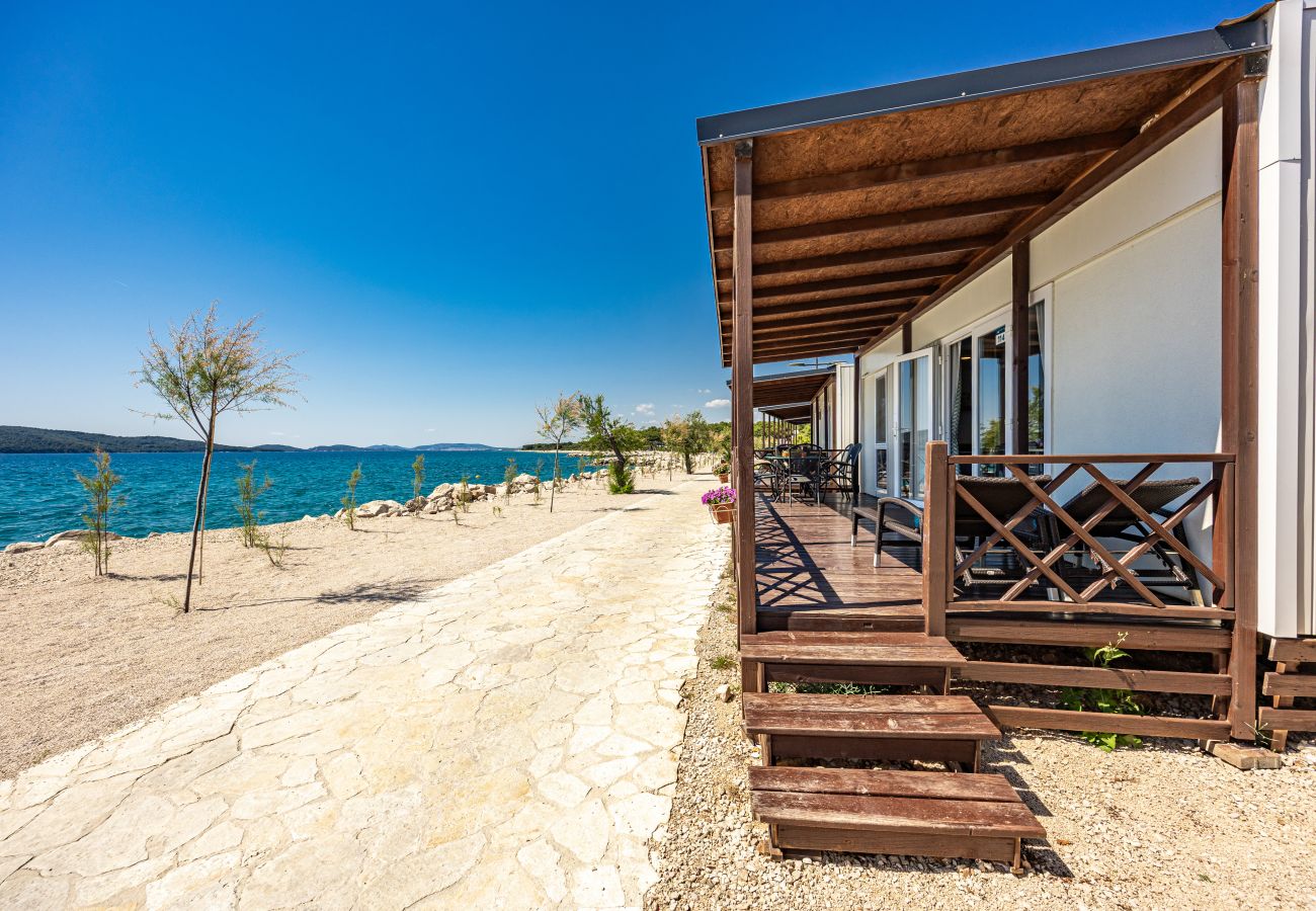 Terraced House in Šibenik - Premium Resort Mobile Home Beachfront