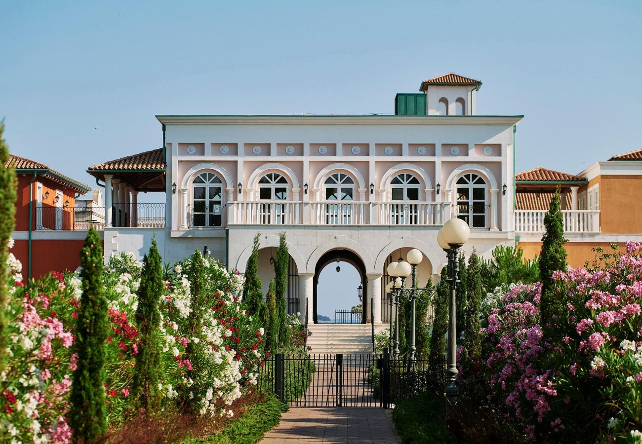 Terraced House in Šibenik - Premium Resort Mobile Home Beachfront