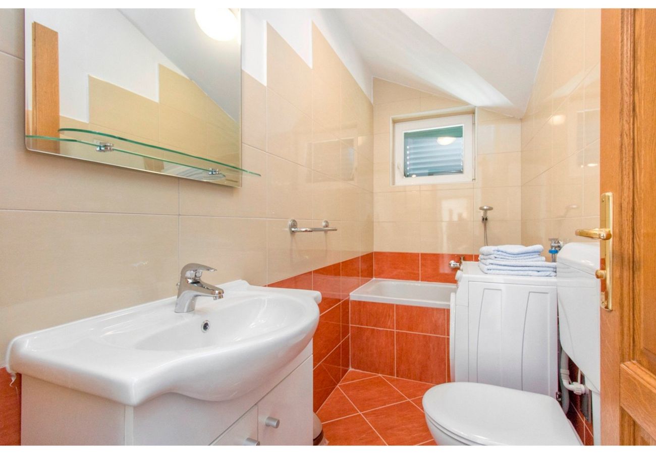 Villa in Brištane - Rural Family Escape with Pool - Villa Krka