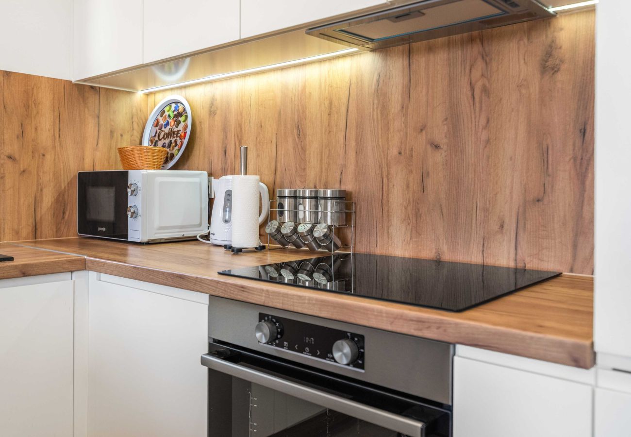 Apartment in Šibenik-Brodarica - Cozy Two Bedroom Apartment Velic A