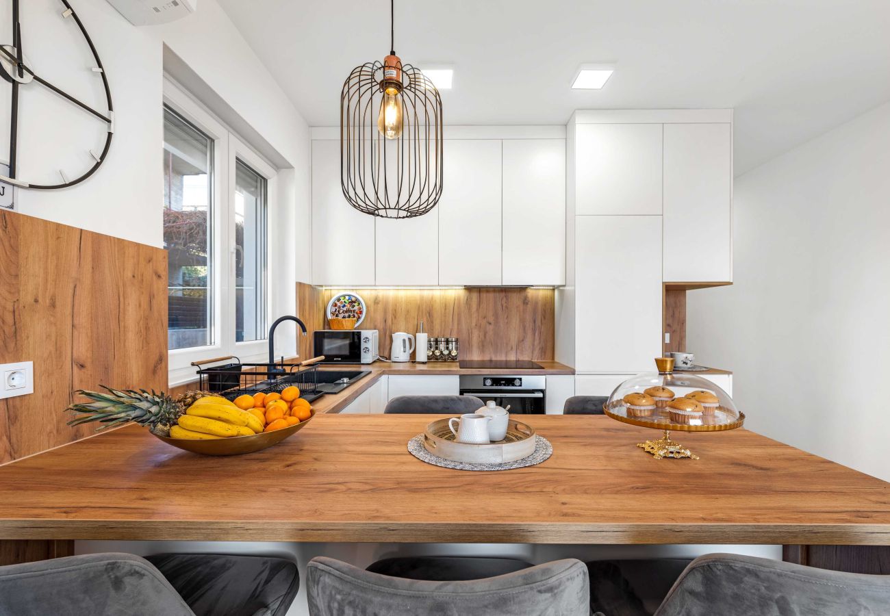 Apartment in Šibenik-Brodarica - Cozy Two Bedroom Apartment Velic A