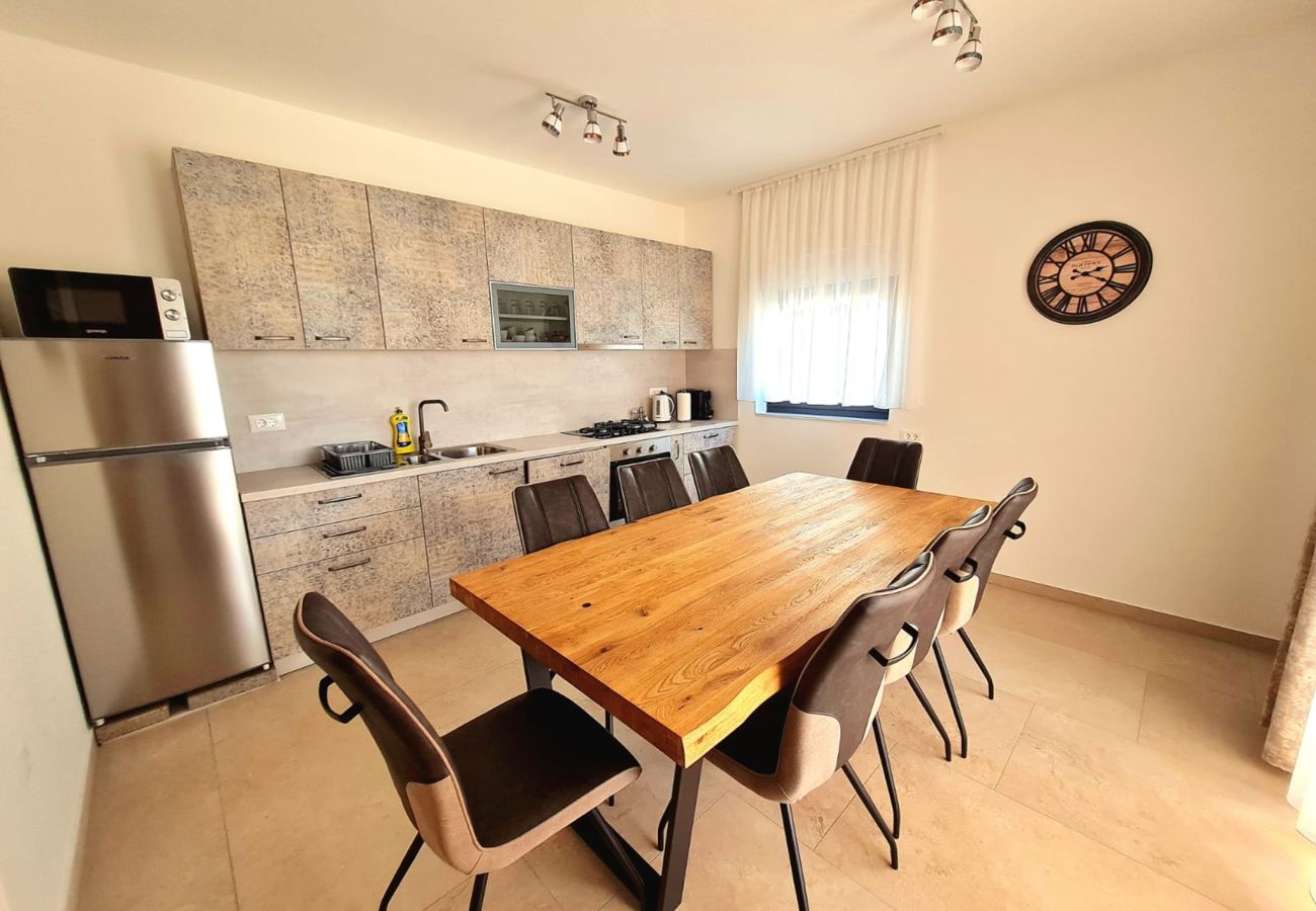 Villa in Krnica - Villa Casalinga with Jacuzzi