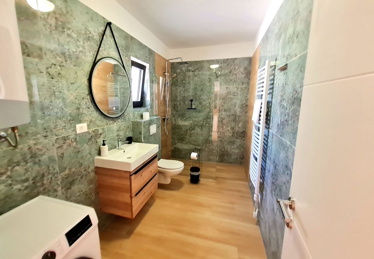 Villa in Krnica - Villa Casalinga with Jacuzzi