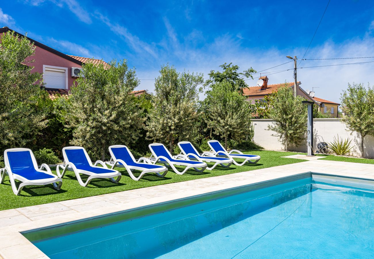 Apartment in Kukci - Apartment Susanne 2 with Shared Pool near Porec