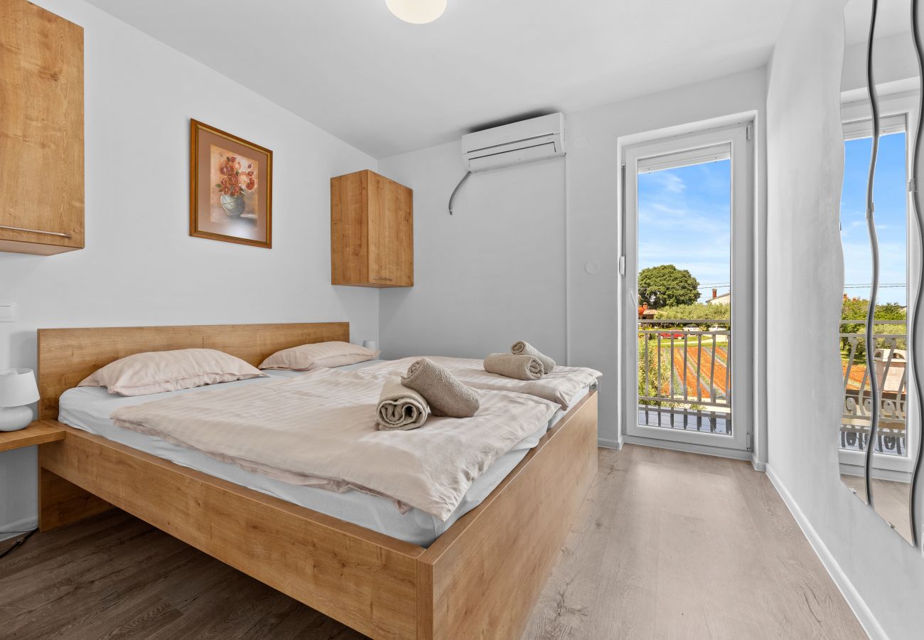 Apartment in Kukci - Apartment Susanne 2 with Shared Pool near Porec