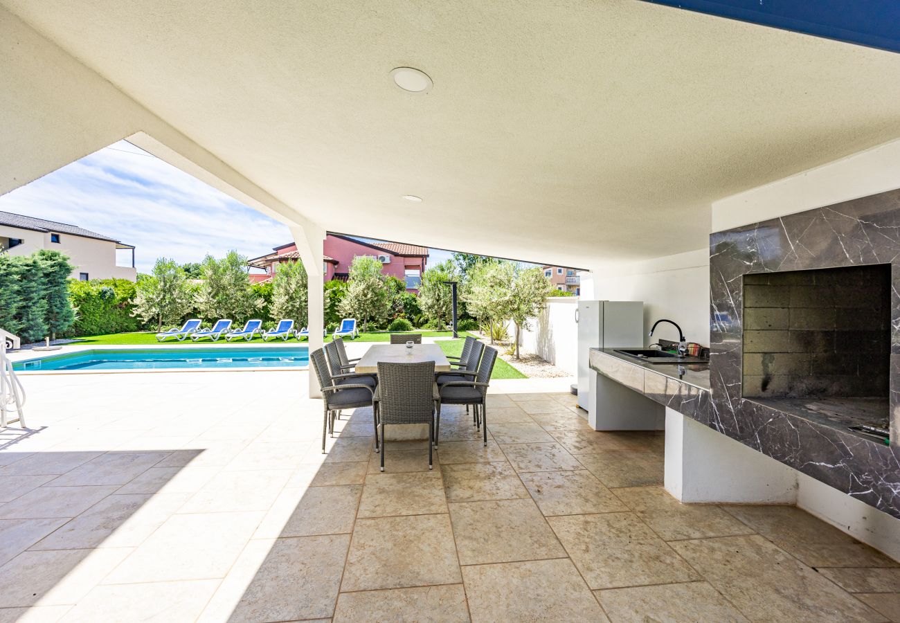 Apartment in Kukci - Apartment Susanne 2 with Shared Pool near Porec