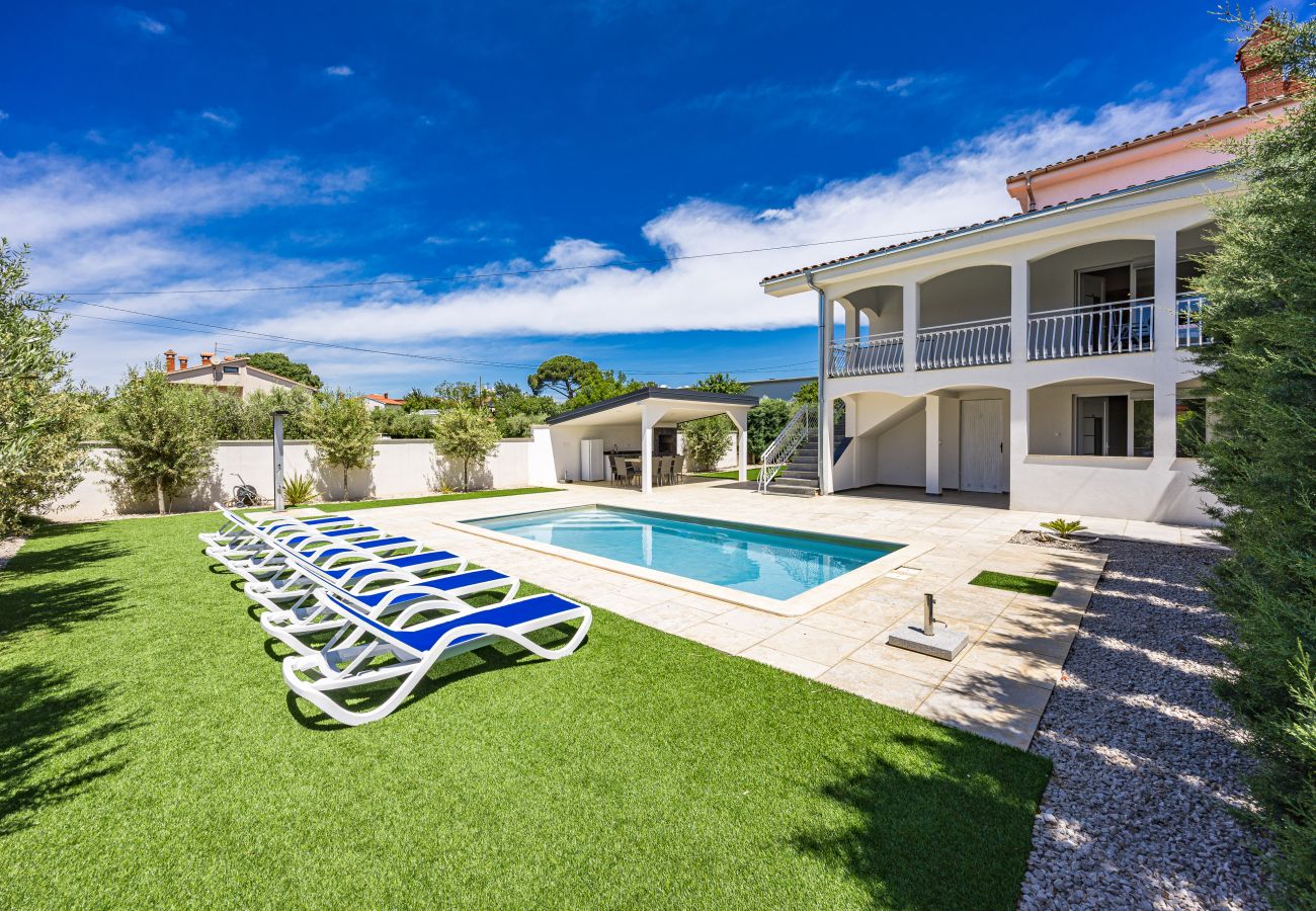 Apartment in Kukci - Apartment Susanne 2 with Shared Pool near Porec