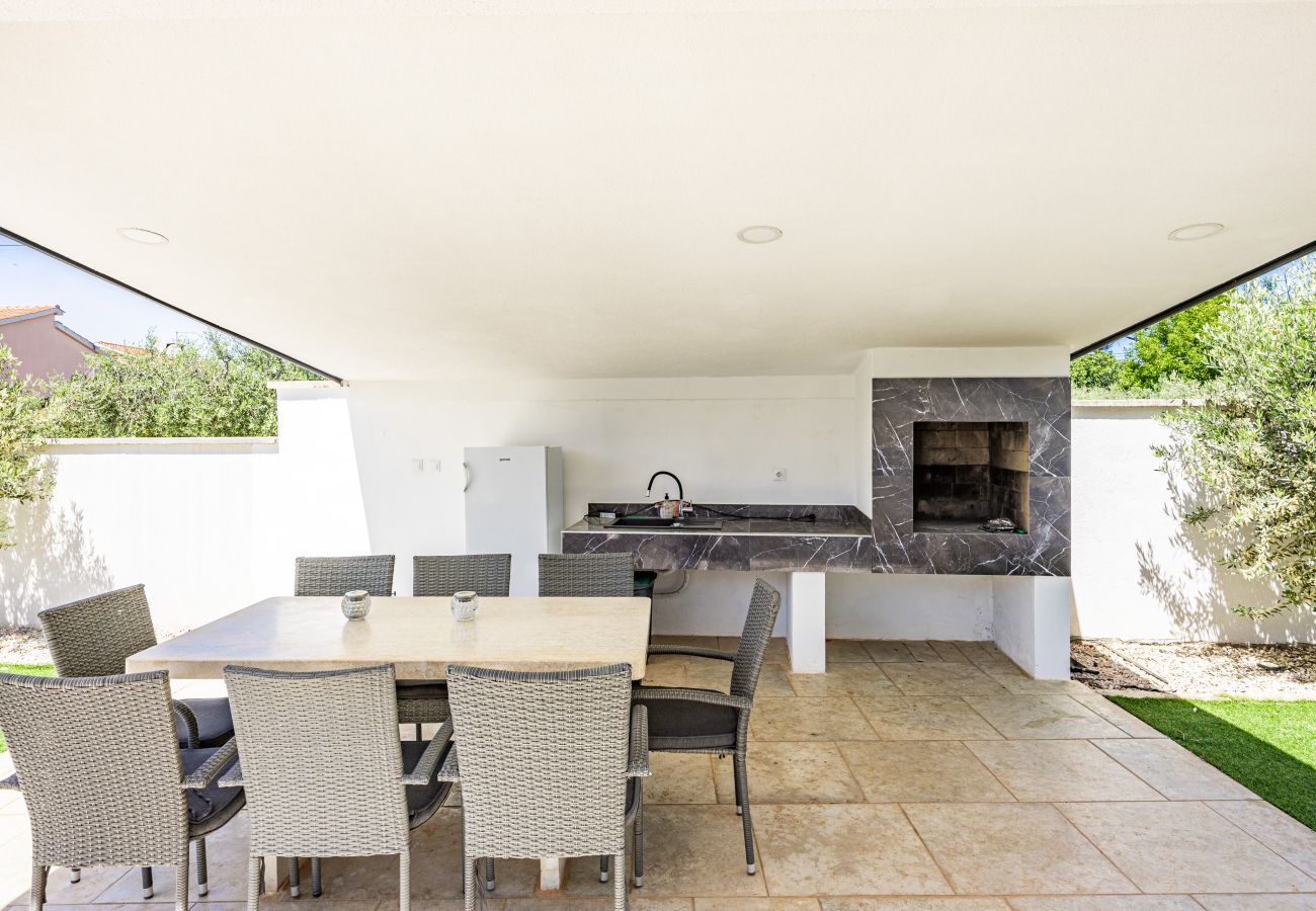 Apartment in Kukci - Apartment Susanne 1 with Shared Pool near Porec