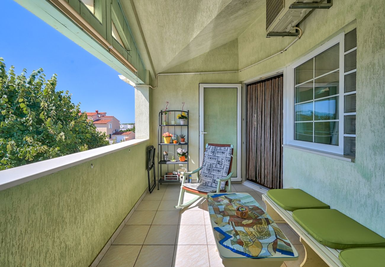 Apartment in Pula - Cute Apartment Oscar in Pula