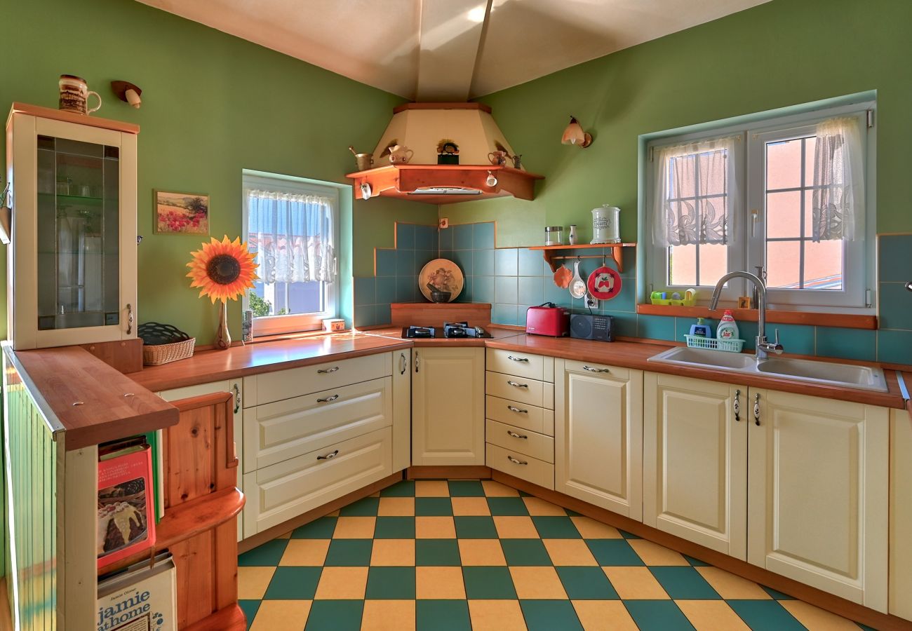 Apartment in Pula - Cute Apartment Oscar in Pula