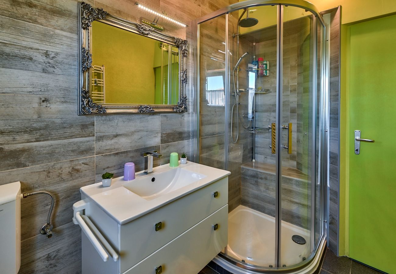 Apartment in Pula - Cute Apartment Oscar in Pula