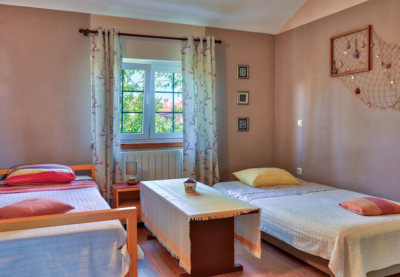 Apartment in Pula - Cute Apartment Oscar in Pula