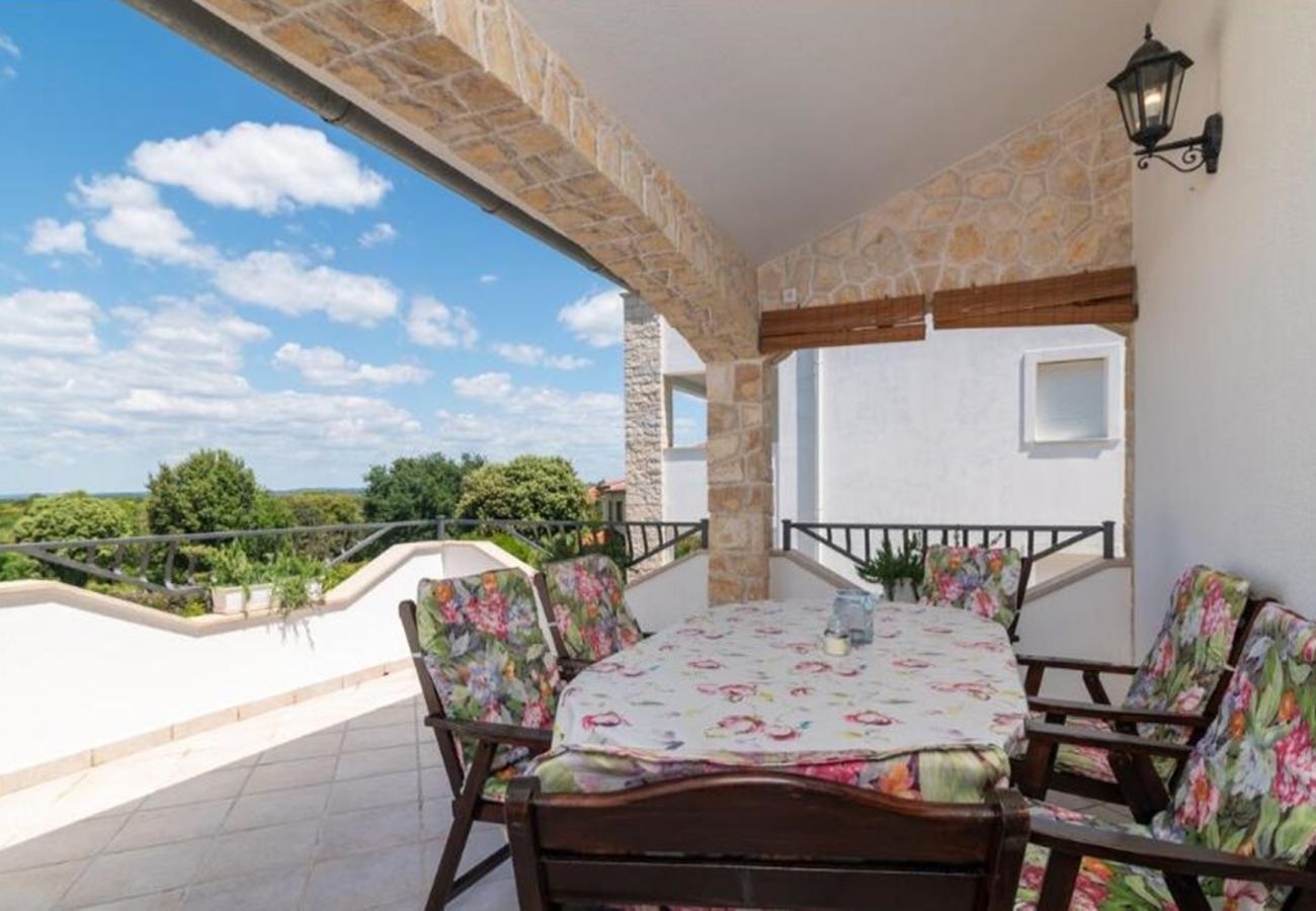 Apartment in Štinjan - Family Apartment Stinjan with Sea View