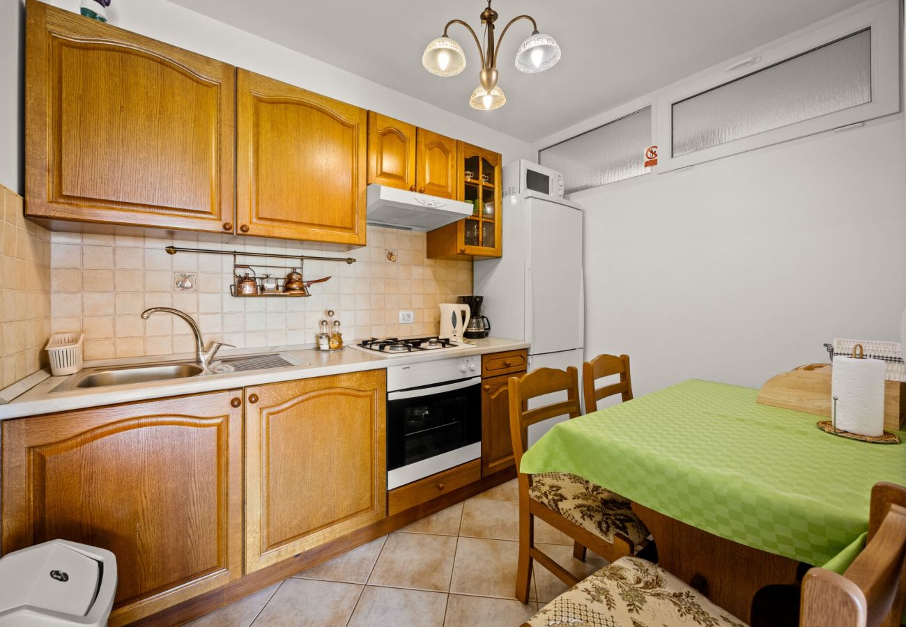 Apartment in Štinjan - Family Apartment Stinjan with Sea View