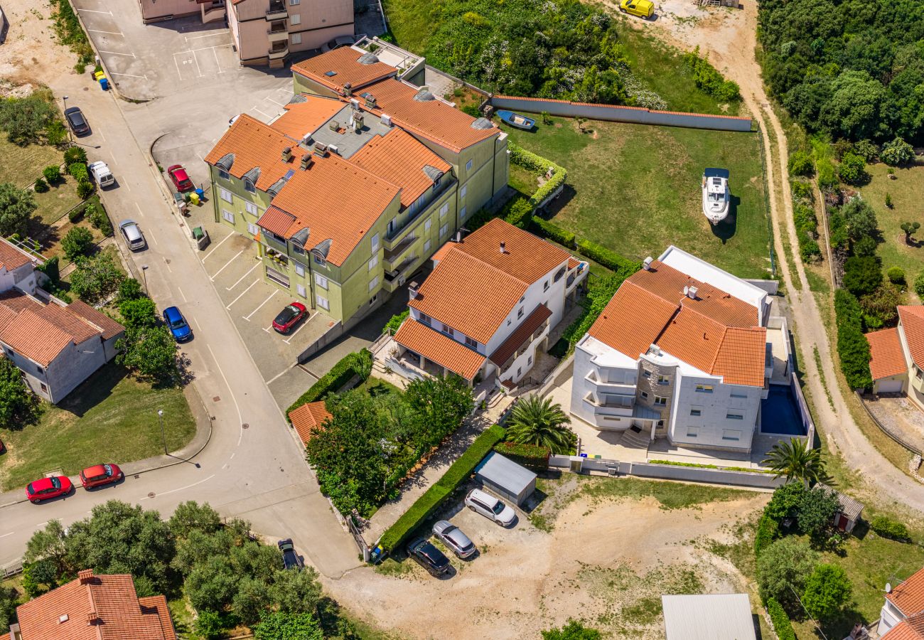 Apartment in Štinjan - Family Apartment Stinjan with Sea View