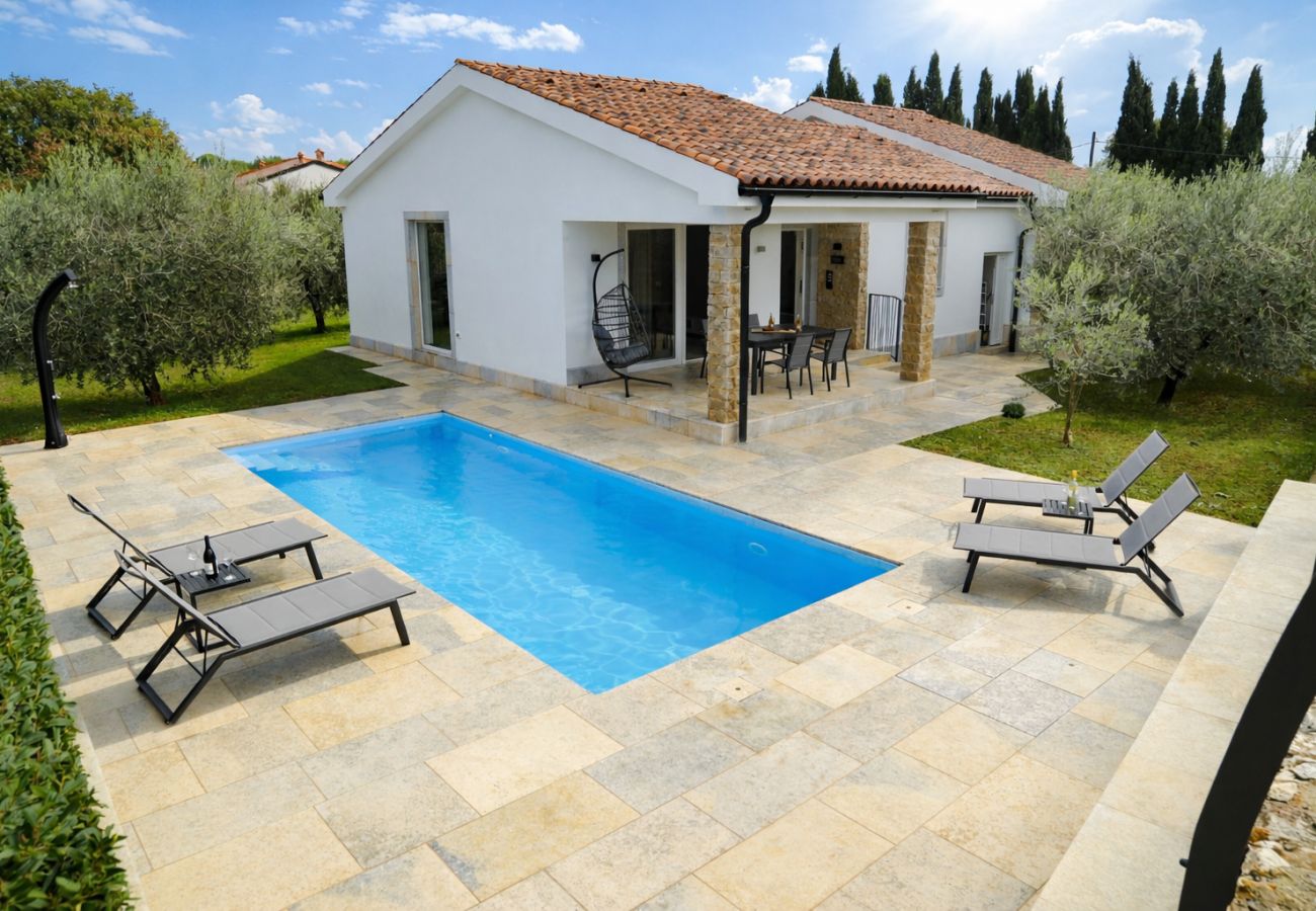 Apartment in Pomer - Oliva Serenity Pool Apartment