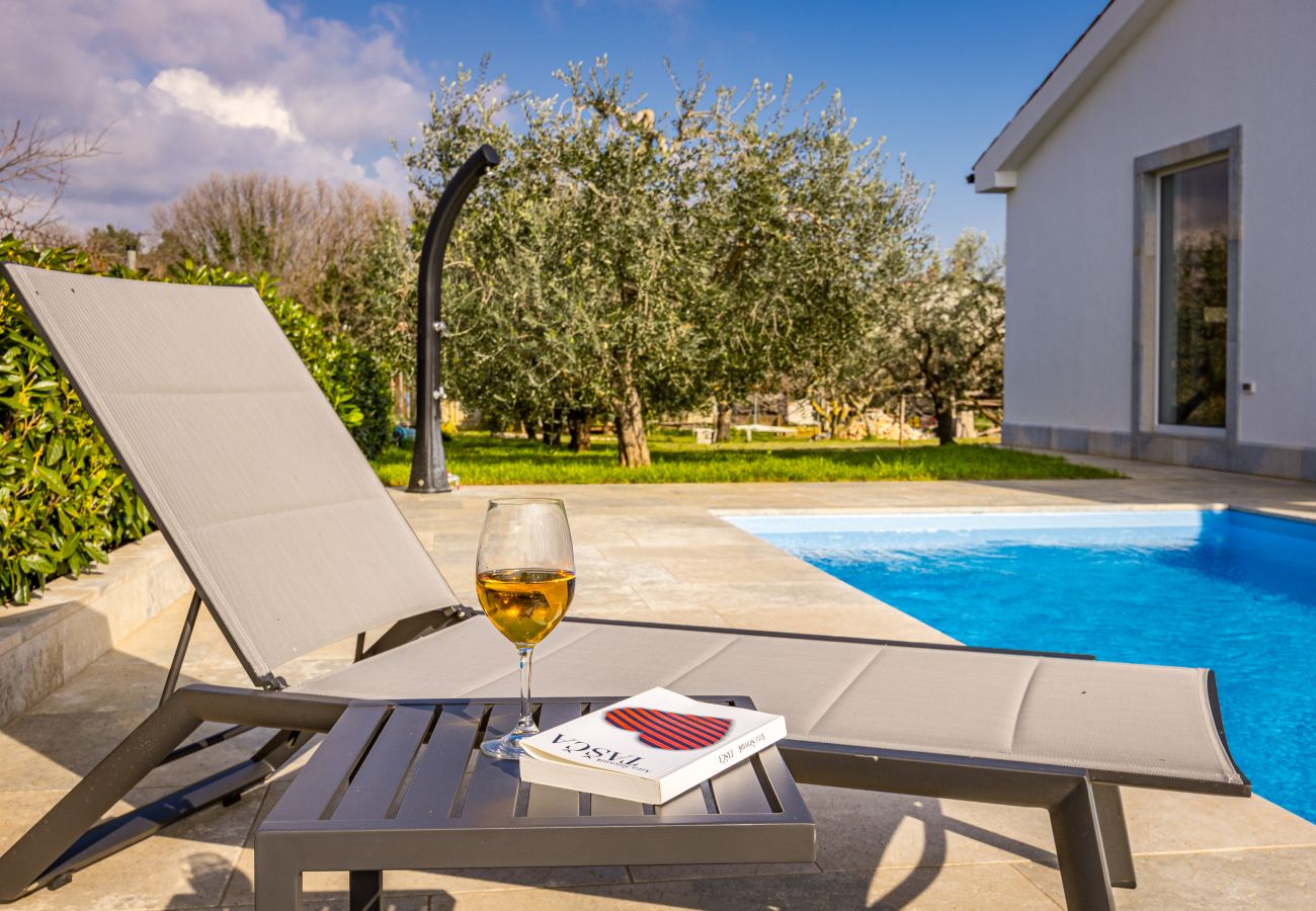 Apartment in Pomer - Oliva Serenity Pool Apartment