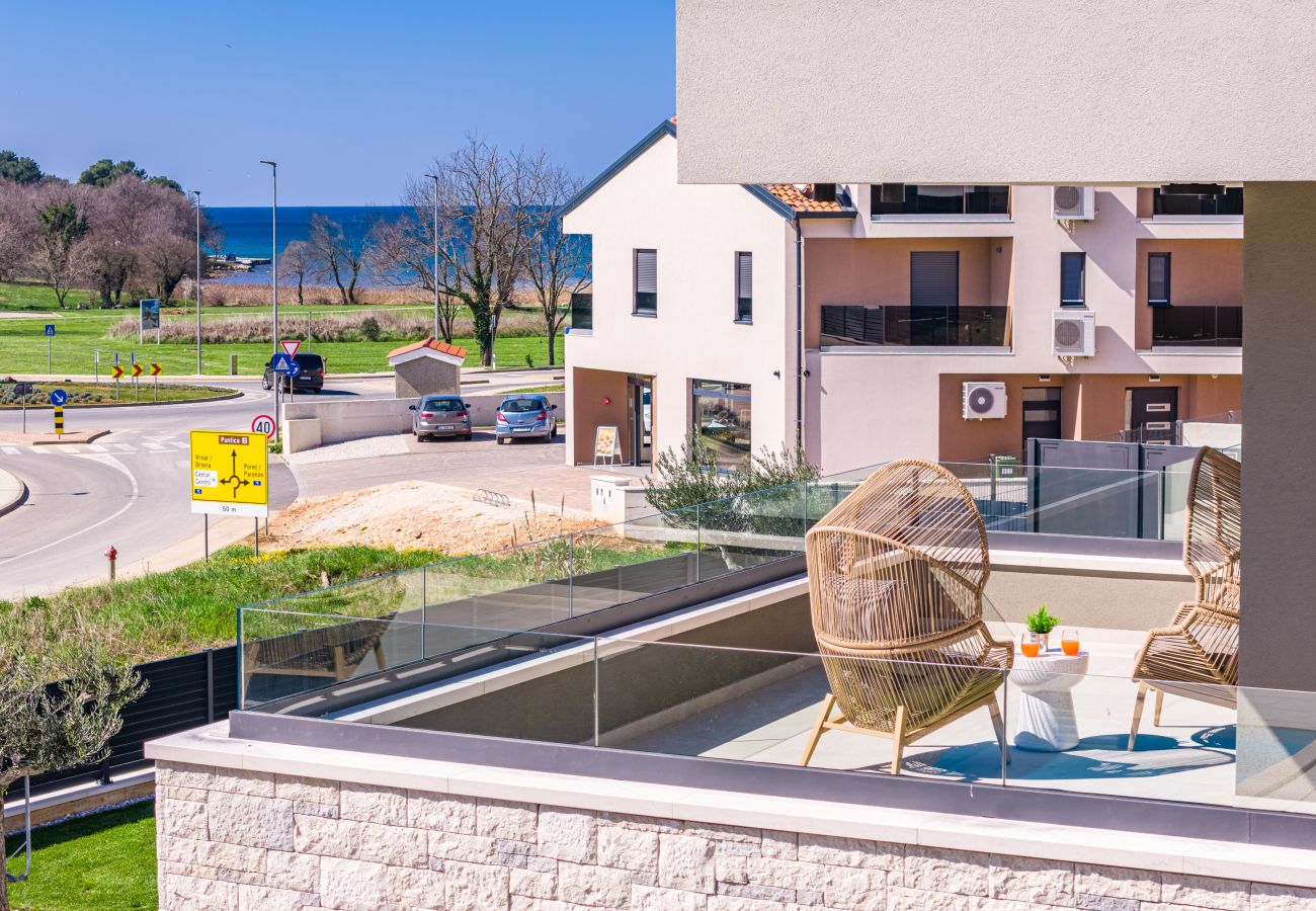 Villa in Funtana - Designer Beach Villa Limes - Pool, Spa & Games